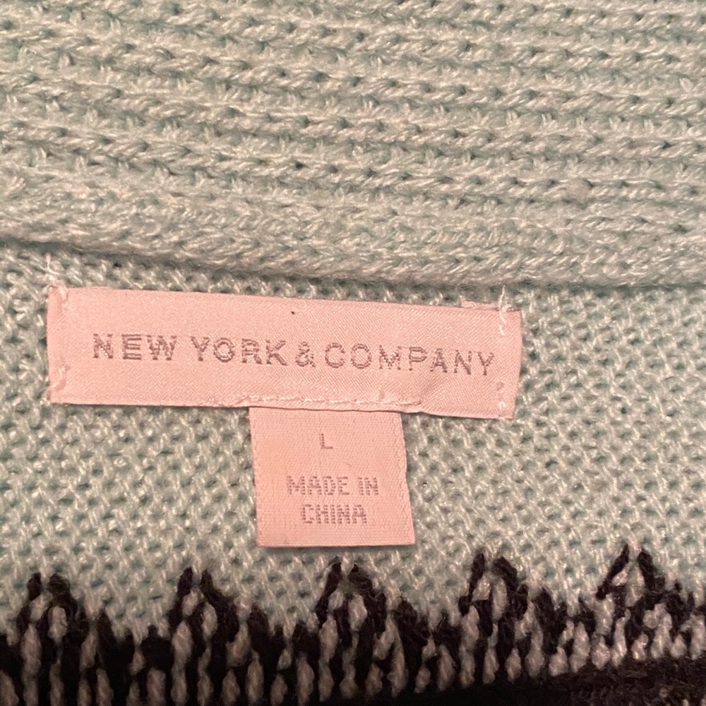Sweater - Picture 3 of 4